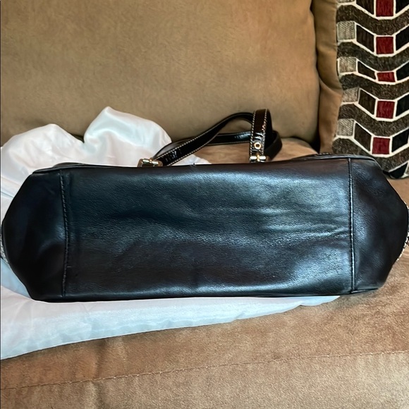 Coach Black Leather Tote Bag w/Dust Bag - Picture 3 of 13